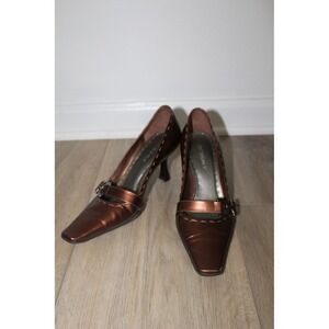 BCBG Women's Metallic Bronze Pointed Toe Buckle Pumps Y2K Heels Size 6B 36